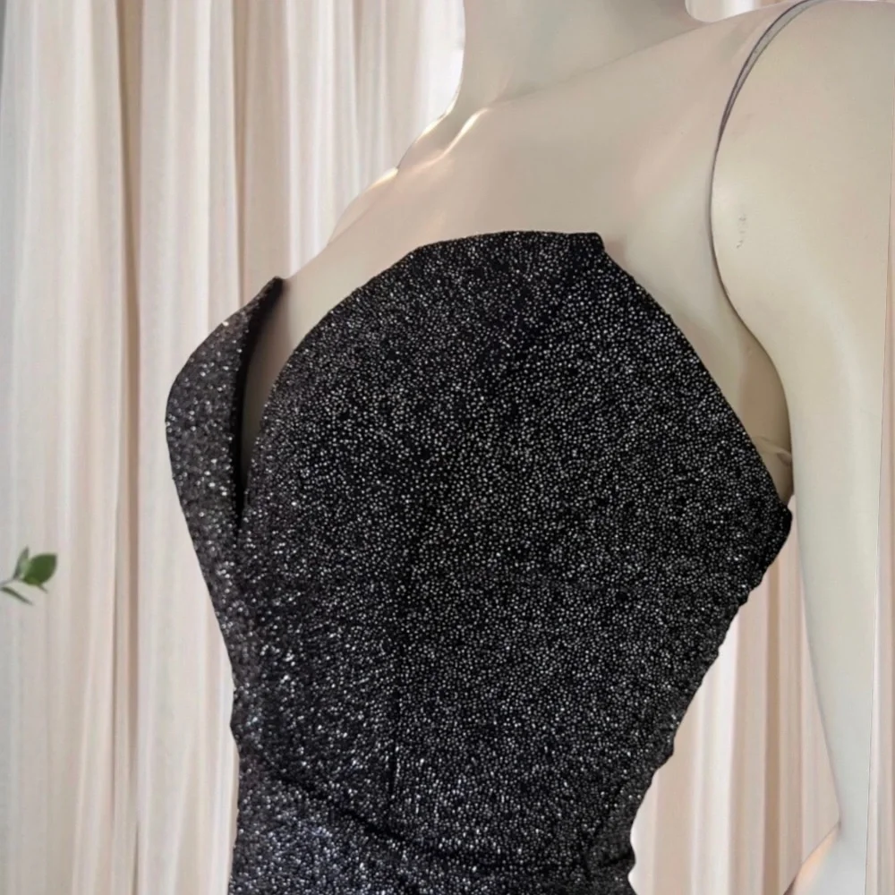 Windsor Size M | Silver Glitter  Strapless Mini Dress ( NEW WITH TAGS ) - Picture 8 of 16